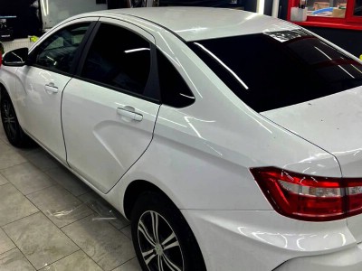 Тонирование задней полусферы 05% Lada Vesta