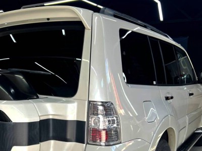 Тонирование задней полусферы 05% + защита передней оптики полиуретановой пленкой Mitsubishi Pajero