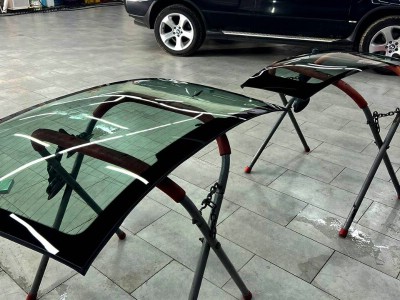 Тонирование задней полусферы 15% и защита фар полиуретановой пленкой Geely Tugella