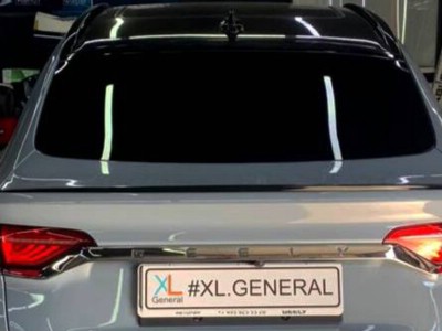 Тонирование задней полусферы 5% и бронирование фар полиуретаном Geely Tugella