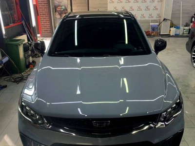 Тонирование задней полусферы 5% и бронирование фар полиуретаном Geely Tugella