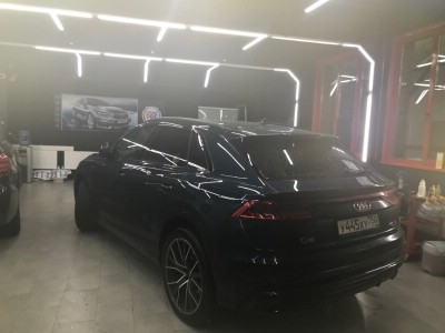 Тонирование задней полусферы Audi Q8 
