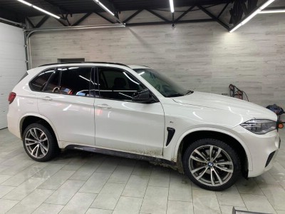 Тонирование задней полусферы BMW X5 (G05) 2019-