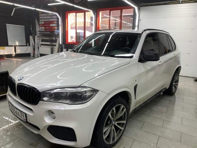 Тонирование задней полусферы BMW X5 (G05) 2019-