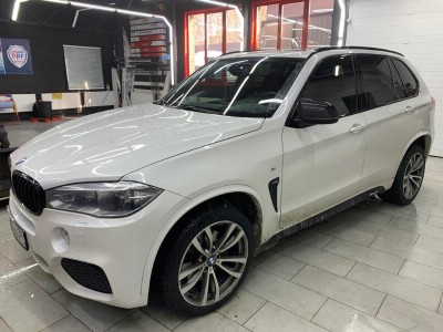 Тонирование задней полусферы BMW X5 (G05) 2019-