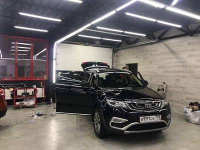 Тонирование Geely