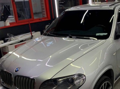 Тонирование задней полусферы и 2х передних опускных стекол 5% BMW X5