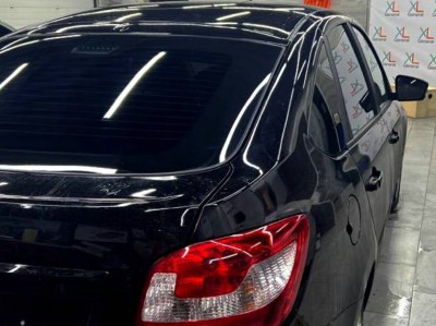 Тонирование задней полусферы и защитная полиуретановая полоса на капот Lada Granta