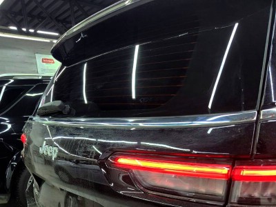 Тонирование задней полусферы Jeep Grand Cherokee 2021
