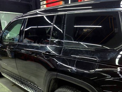 Тонирование задней полусферы Jeep Grand Cherokee 2021