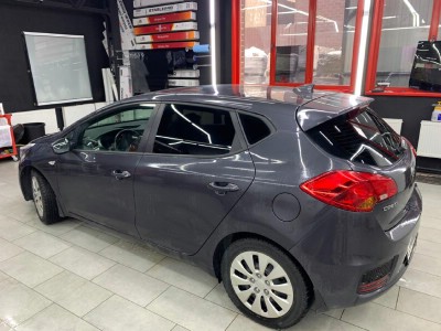 Тонирование задней полусферы Kia Ceed 5D HB 2012-