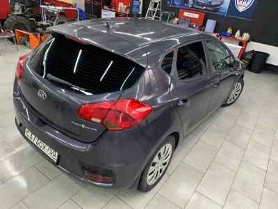 Тонирование задней полусферы Kia Ceed 5D HB 2012-