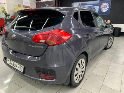 Тонирование задней полусферы Kia Ceed 5D HB 2012-