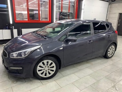 Тонирование задней полусферы Kia Ceed 5D HB 2012-