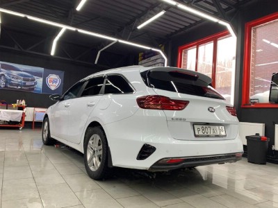 Тонирование задней полусферы Kia Ceed Wagon
