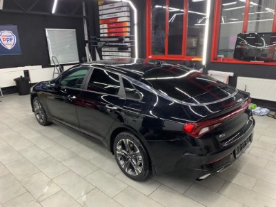 Тонирование задней полусферы KIA K5 2020-