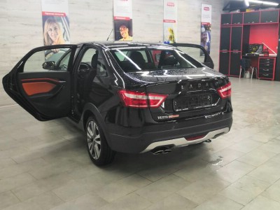 Тонирование задней полусферы Lada Vesta