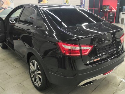 Тонирование задней полусферы Lada Vesta