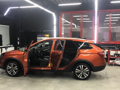 Тонирование задней полусферы Lada Vesta SW Cross