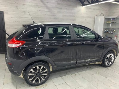 Тонирование задней полусферы Lada X-Ray 2015-