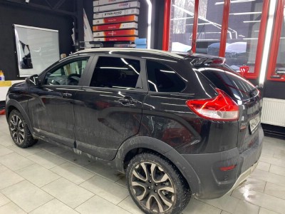 Тонирование задней полусферы Lada X-Ray 2015-