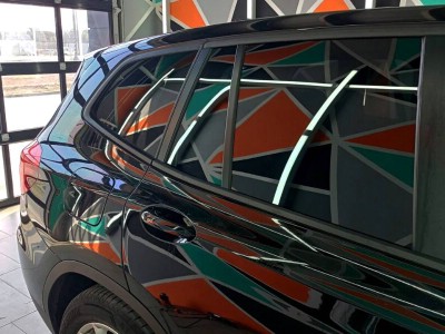 Тонирование задней полусферы на автомобиле BMW X3 15% SUNCONTROL