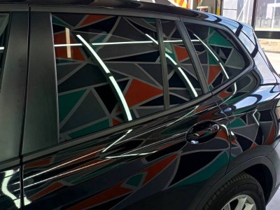 Тонирование задней полусферы на автомобиле BMW X3 15% SUNCONTROL