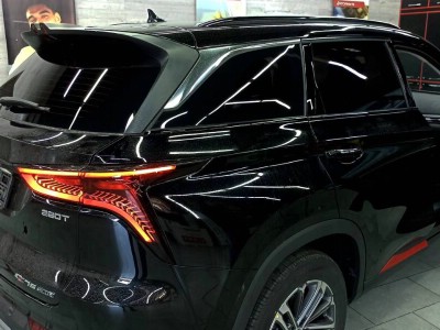Тонирование задней полусферы на автомобиле CHANGAN 5% SUNCONTROL