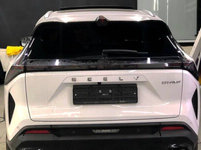 Тонирование задней полусферы на автомобиле Geely City Ray