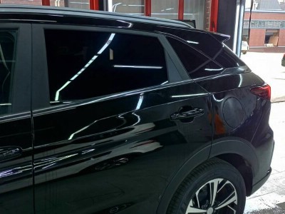 Тонирование задней полусферы на автомобиле JAC 5% SUNCONTROL