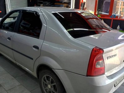 Тонирование задней полусферы на автомобиле RENAULT LOGAN 5% SUNCONTROL