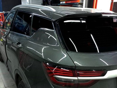 Тонирование Geely