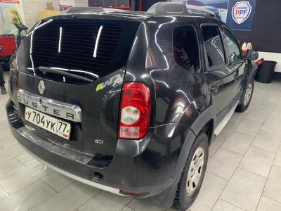 Тонирование задней полусферы Renault Duster 5D HB