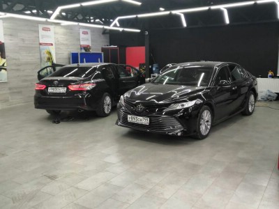 Тонирование задней полусферы Toyota Camry 2018-