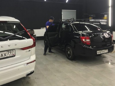 Тонирование задней полусферы Volvo XC 60 II 5D 2017-