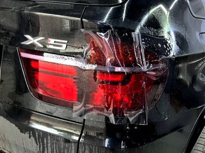 тонирование задних фонарей 35% BMW X5 (Е70)
