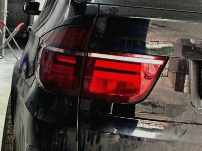 тонирование задних фонарей 35% BMW X5 (Е70)