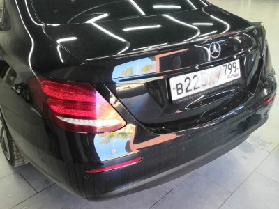 Тонирование задних фонарей Mercedes E-class