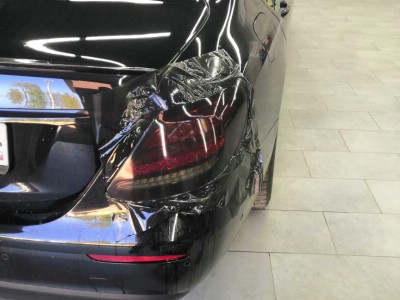 Тонирование задних фонарей Mercedes E-class