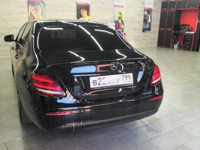 Тонирование задних фонарей Mercedes E-class