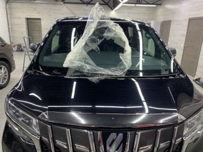 Бронирование лобового стекла и панорамной крыши Toyota Alphard III