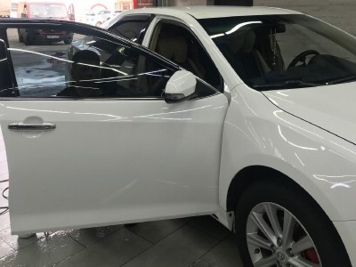Тонирование задней полусферы Toyota Camry V50 