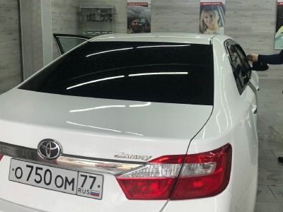 Тонирование задней полусферы Toyota Camry V50 