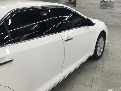 Тонирование задней полусферы Toyota Camry V50 