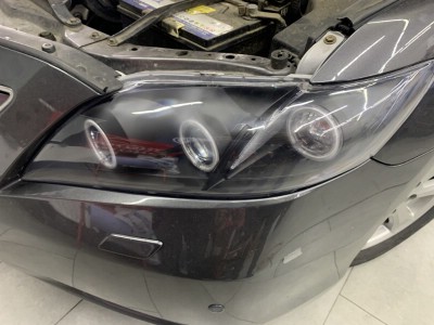 Полировка фар головного освещения и их покрытие бронепленкой Тoyota Camry VI 2006 (V40)