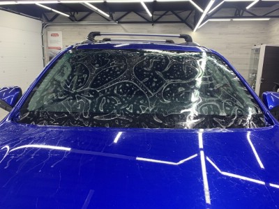 Замена бронепленки лобового стекла Toyota Fortuner