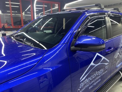 Замена бронепленки лобового стекла Toyota Fortuner