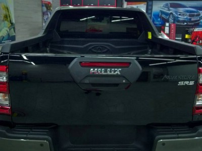 Тонирование задней полусферы Toyota Hilux