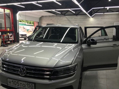 Тонирование Volkswagen Tiguan 5D SUV 2016-