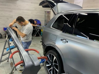 Стайлинг защита кузова матовой полиуретановой плёнкой Volvo XC-90